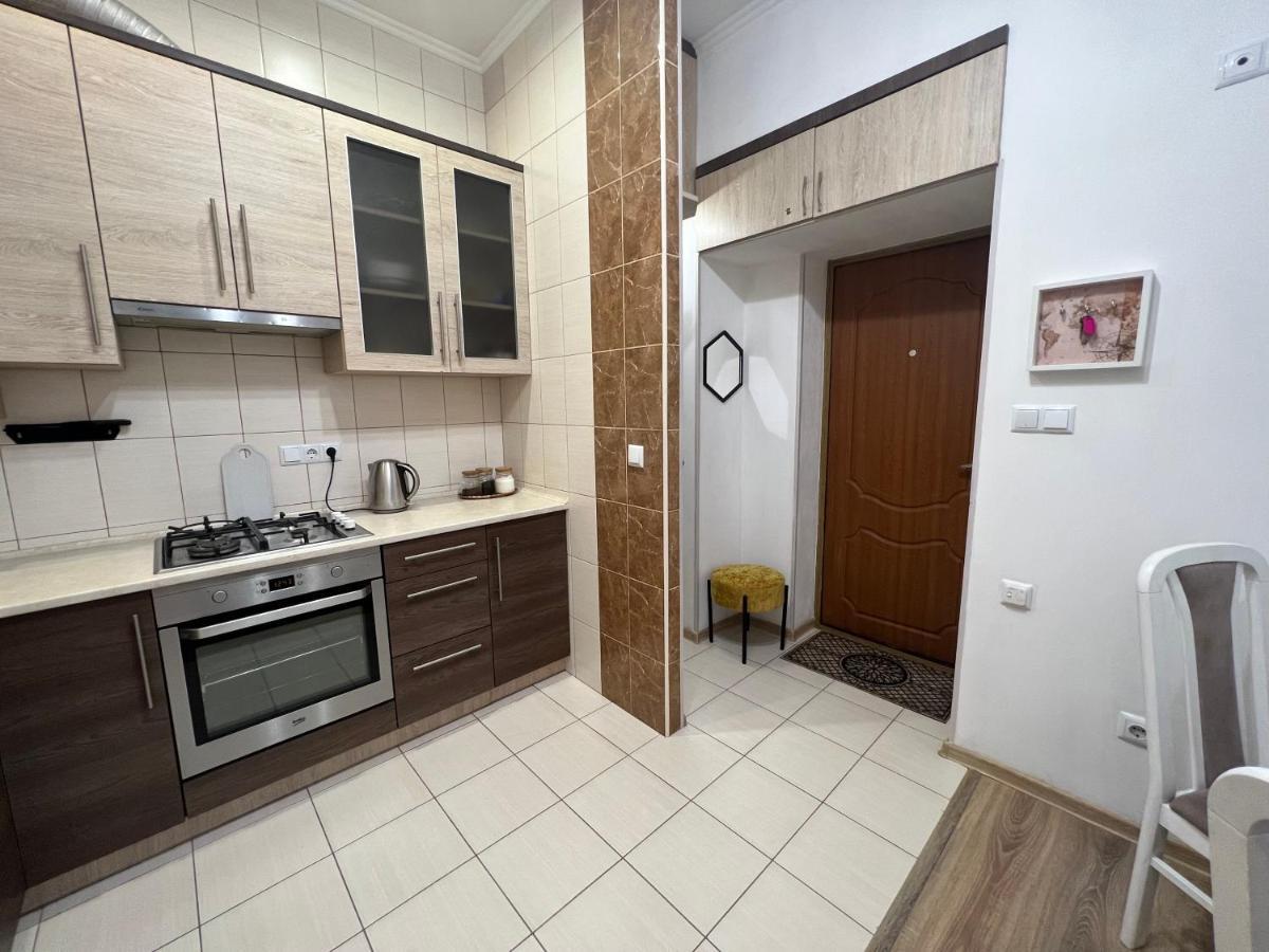 Cozy Apartment Near The Lviv National Opera Εξωτερικό φωτογραφία